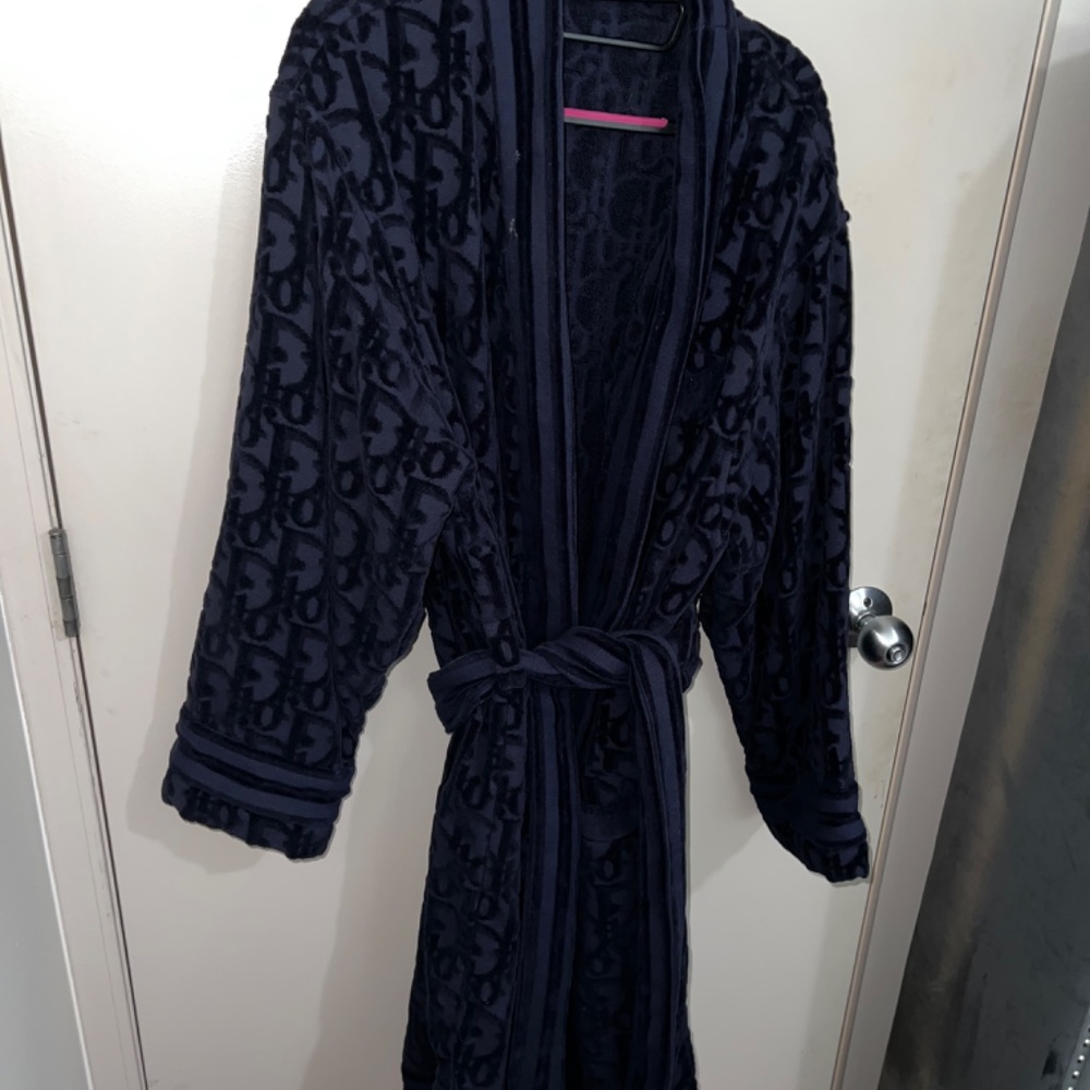 Mens Dior Robe - Picture 2 of 6